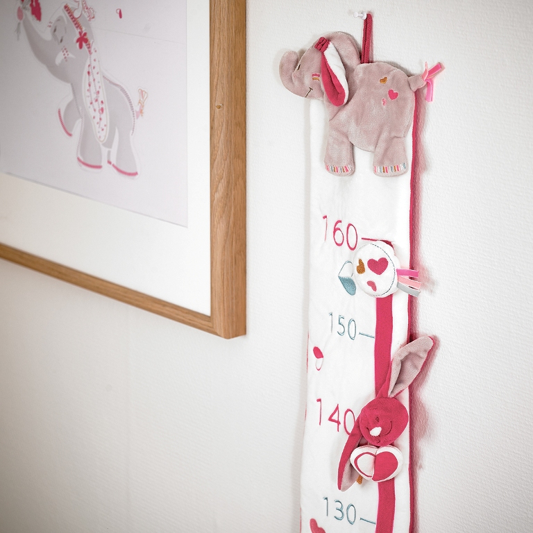Doudou plat éléphant Anna & Pili rose beige attache tétine NOUKIE'S
